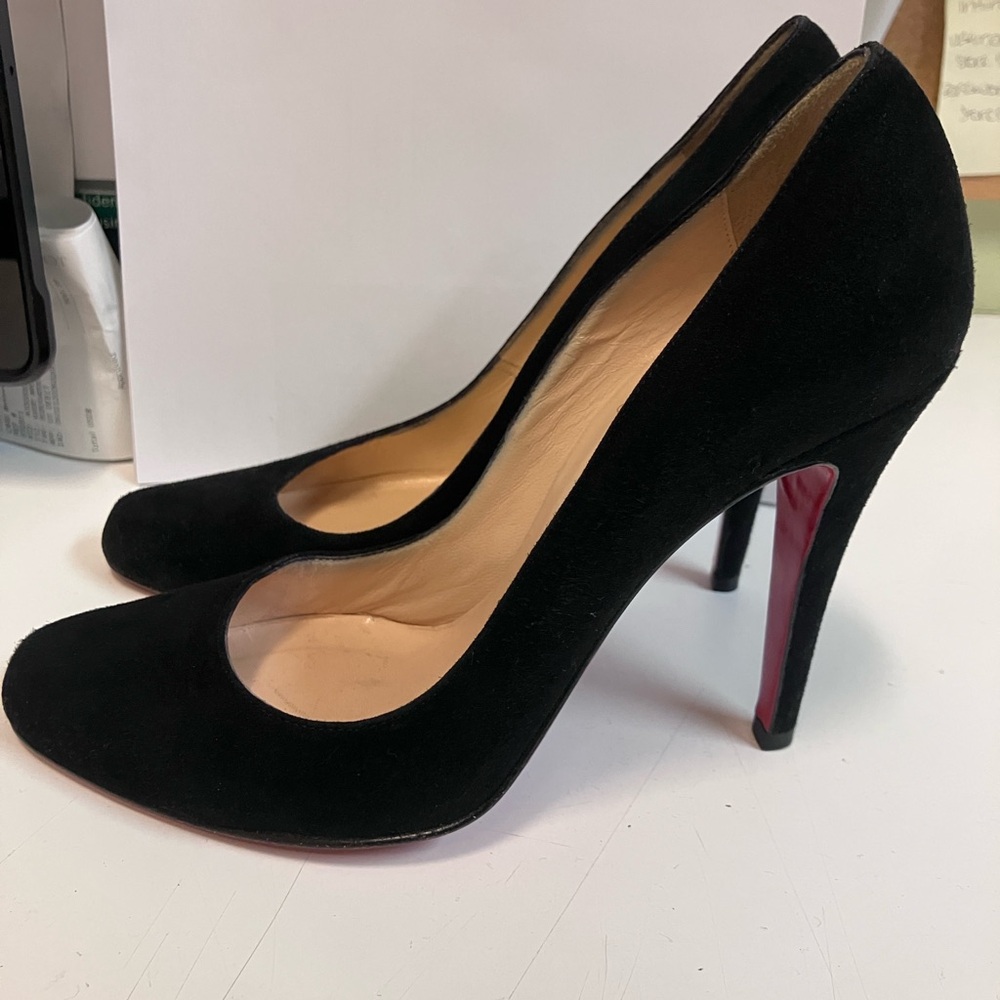 Louboutin Black High Heel Pumps